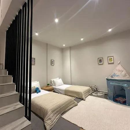 Lavender Loft * Hanya