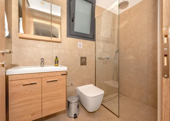 Lavender Loft Villa Hriszí Aktí Haniá